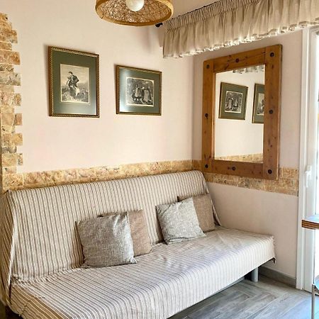 Ferienwohnung Charming Flat With An Amazing View Athen Exterior foto
